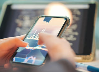 Processo trasparente di prelievo e trasferimento fondi controllato da un investitore